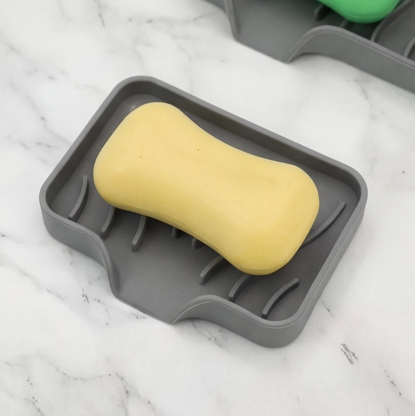 Eway multi-purpose silicone sink mat with drainage holes, flexible and durable for protecting kitchen surfaces.