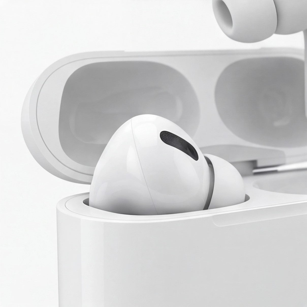 Eway Jiansu wireless earphones with sleek black earbuds and charging case, designed for comfortable, hands-free audio.