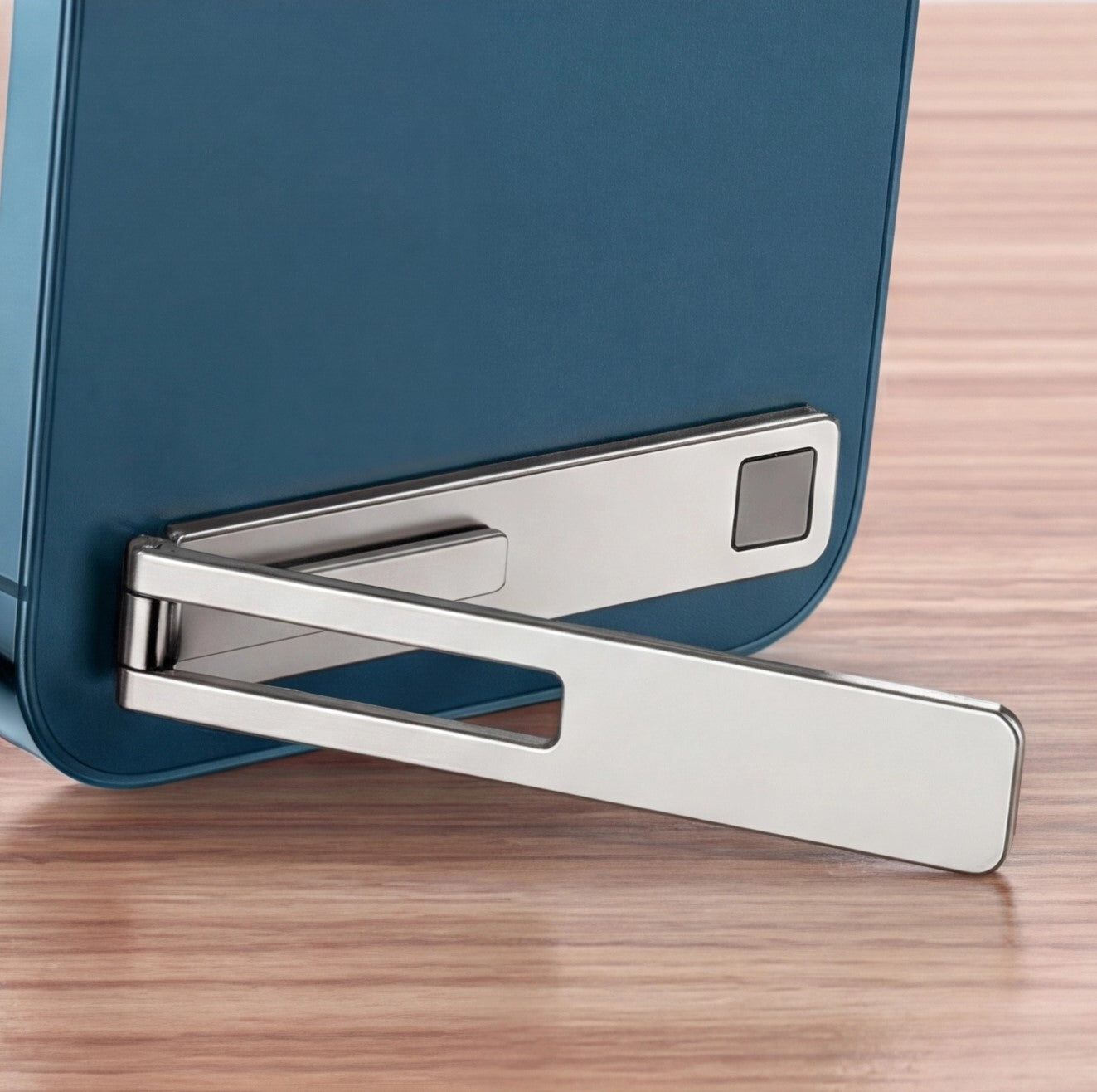 Eway desktop phone holder displaying a smartphone securely mounted for easy access and hands-free use.