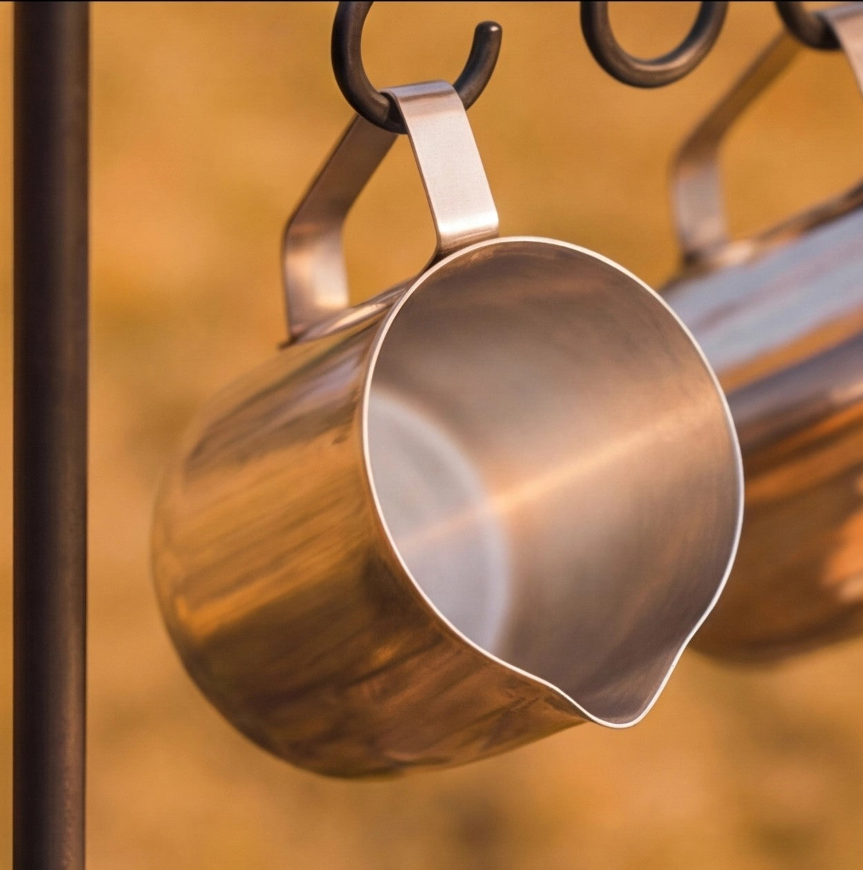 Eway West Tune aluminum camping gear set with cookware and utensils for outdoor adventures.