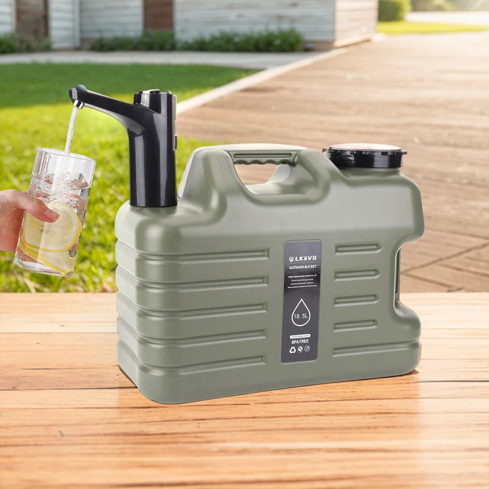 Portable Eway 20-liter camping water tank with handle and spout, ideal for outdoor hydration and camping trips.