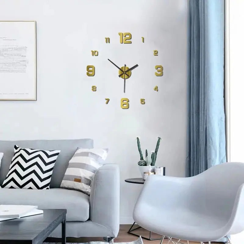 Eway classic European wall clock with elegant design, round face, black hands, and traditional numerals for stylish home decor.