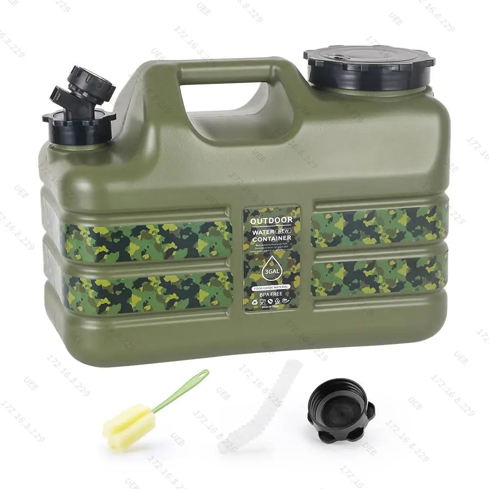 Portable 20-liter camping water tank by Eway, with a durable design suitable for outdoor camping and hydration needs.